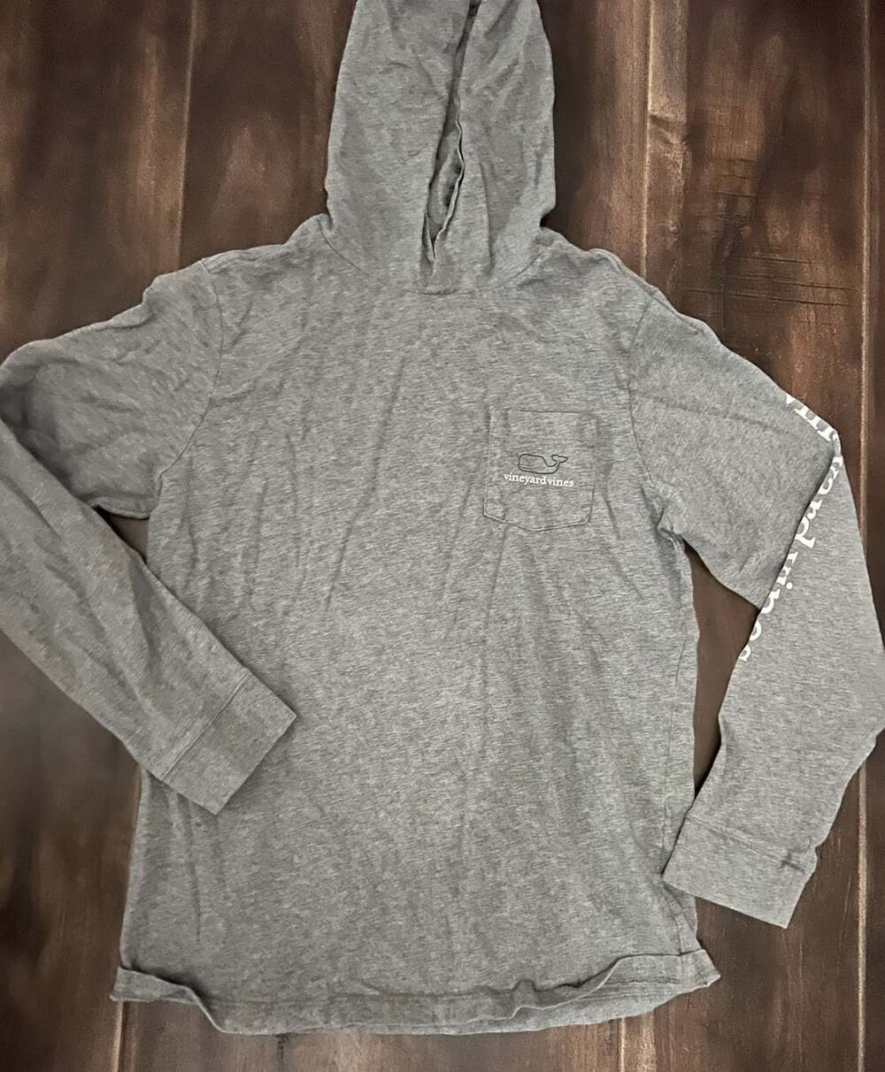 Vineyard Vines Long Sleeve Hooded T-Shirt Size M Gray Pocket Logo